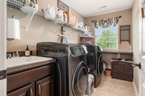 Tiny photo for 4453 Pleasant View Loop, Powell, OH 43065 (MLS # 226014217)