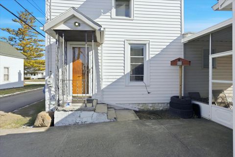 Tiny photo for 113 N Oakland Avenue 49 #49, Washington Court House, OH 43160 (MLS # 226001827)