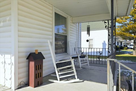 Tiny photo for 113 N Oakland Avenue 49 #49, Washington Court House, OH 43160 (MLS # 226001827)