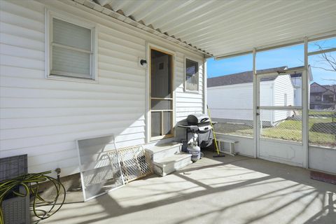 Tiny photo for 113 N Oakland Avenue 49 #49, Washington Court House, OH 43160 (MLS # 226001827)