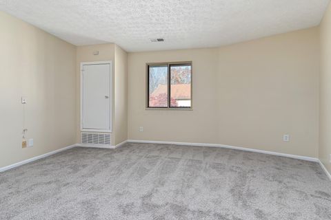 Tiny photo for 3941 Karl Road 326 #326, Columbus, OH 43224 (MLS # 226003224)