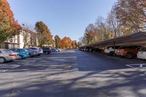 Tiny photo for 3941 Karl Road 326 #326, Columbus, OH 43224 (MLS # 226003224)