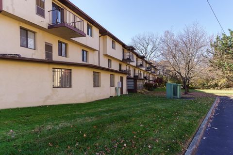 Tiny photo for 3941 Karl Road 326 #326, Columbus, OH 43224 (MLS # 226003224)