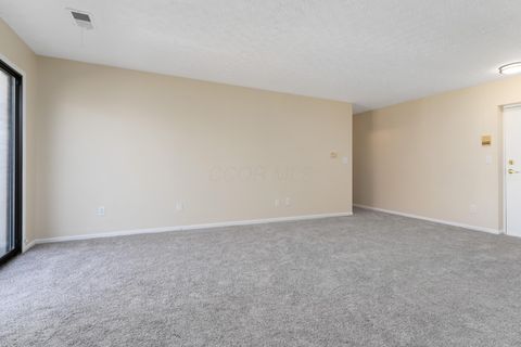 Tiny photo for 3941 Karl Road 326 #326, Columbus, OH 43224 (MLS # 226003224)