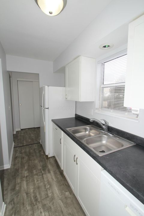 Tiny photo for 4106 Cherry Orchard Lane, Columbus, OH 43230 (MLS # 226000180)