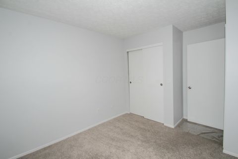 Tiny photo for 4106 Cherry Orchard Lane, Columbus, OH 43230 (MLS # 226000180)