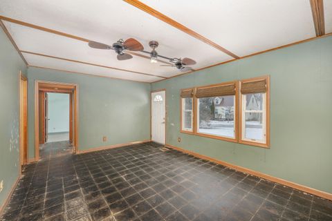 Tiny photo for 10 Buena Vista Avenue, Mount Vernon, OH 43050 (MLS # 226002374)