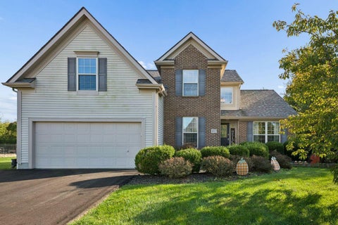 Photo of 4937 Demorest Drive, Grove City, OH 43123 (MLS # 226038163)