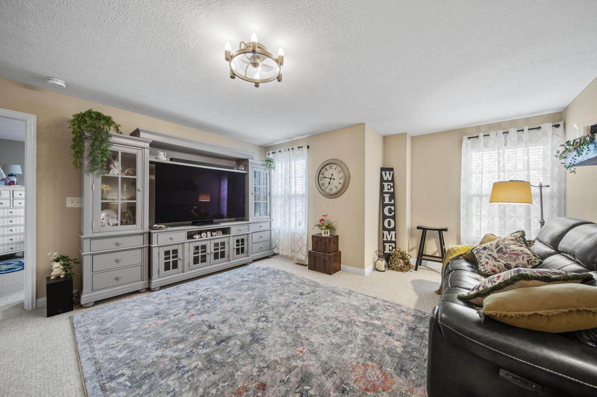 4998 Wadkins Drive, Grove City, Ohio image 32