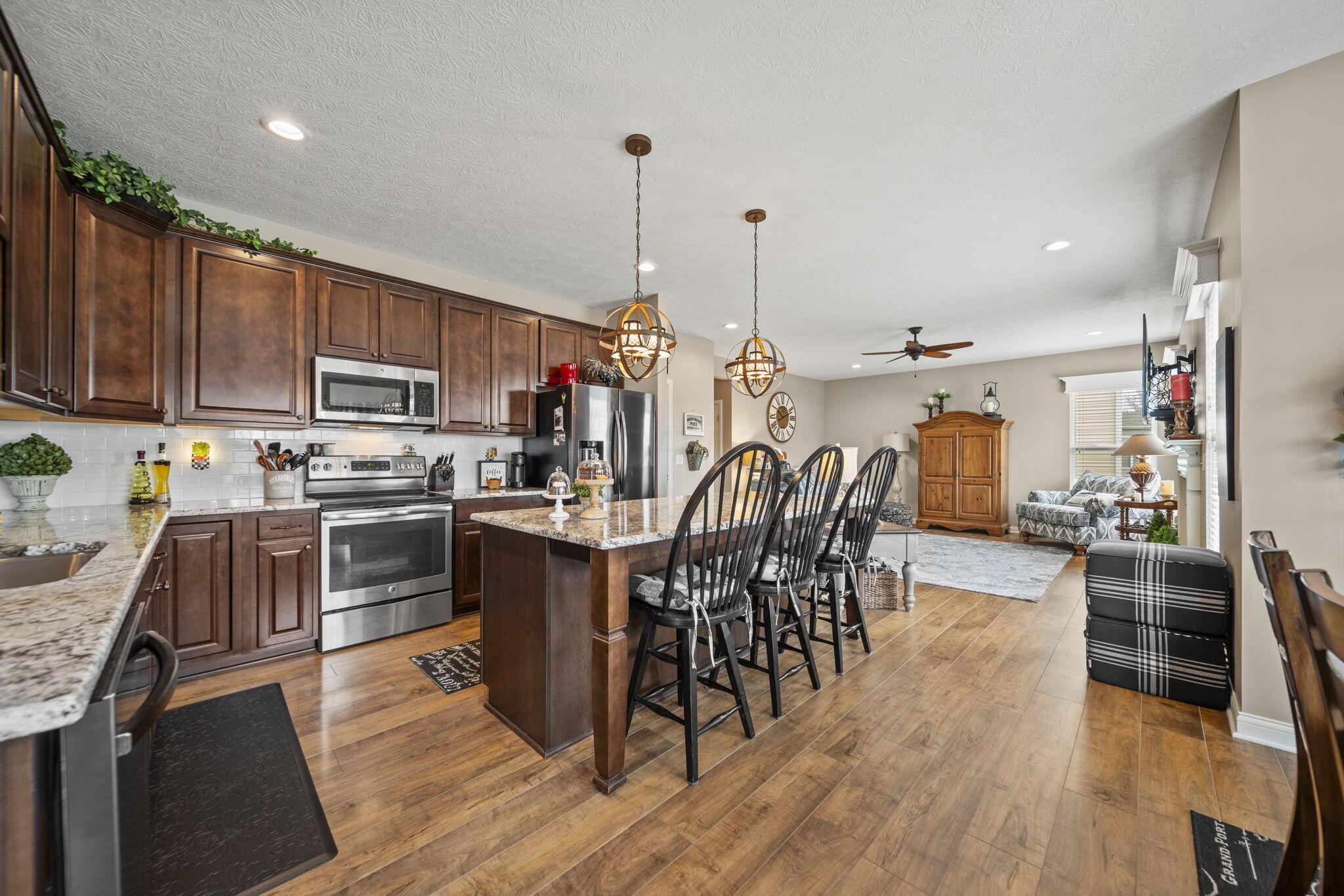 4998 Wadkins Drive, Grove City, Ohio image 21