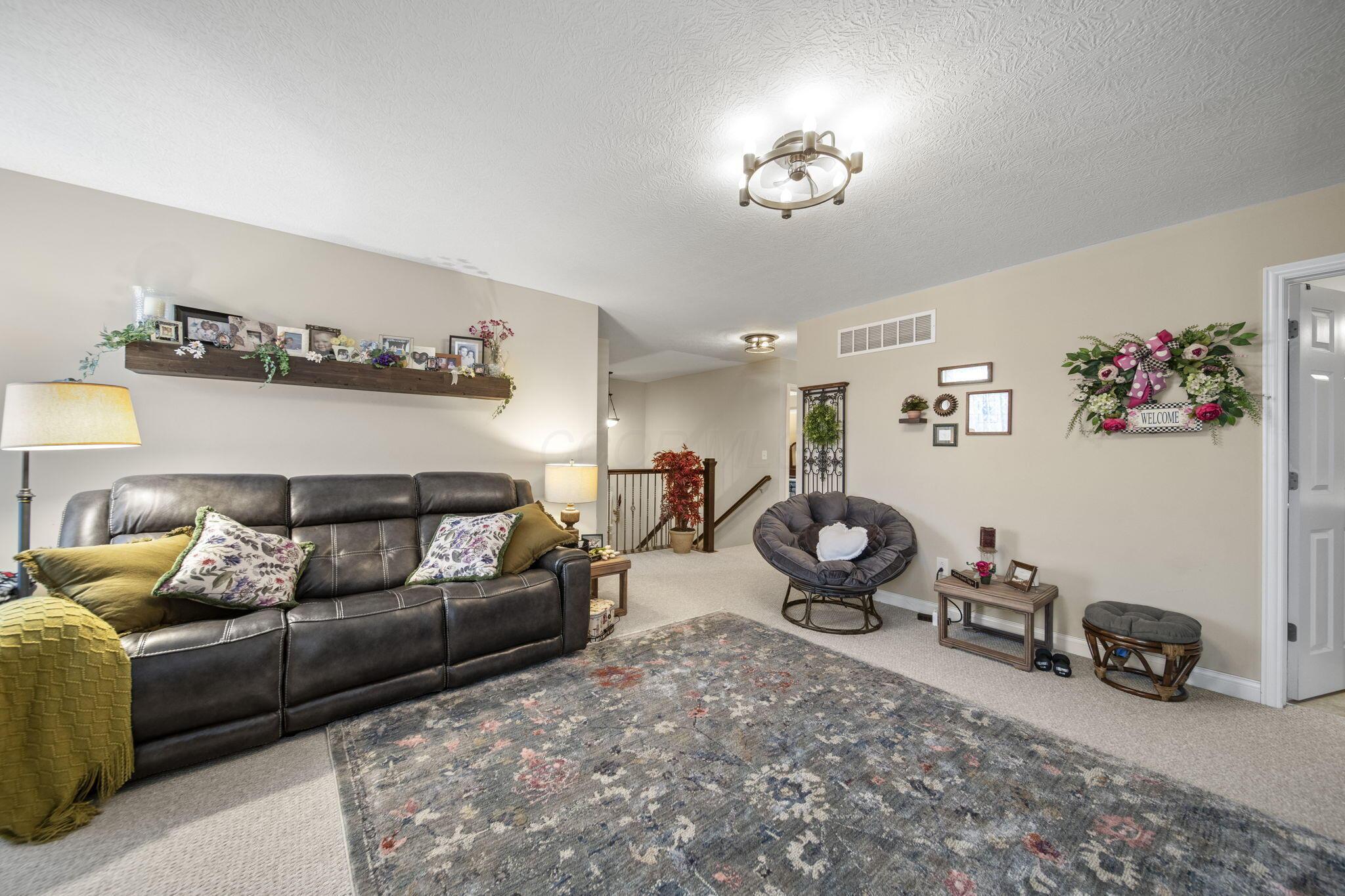 4998 Wadkins Drive, Grove City, Ohio image 35