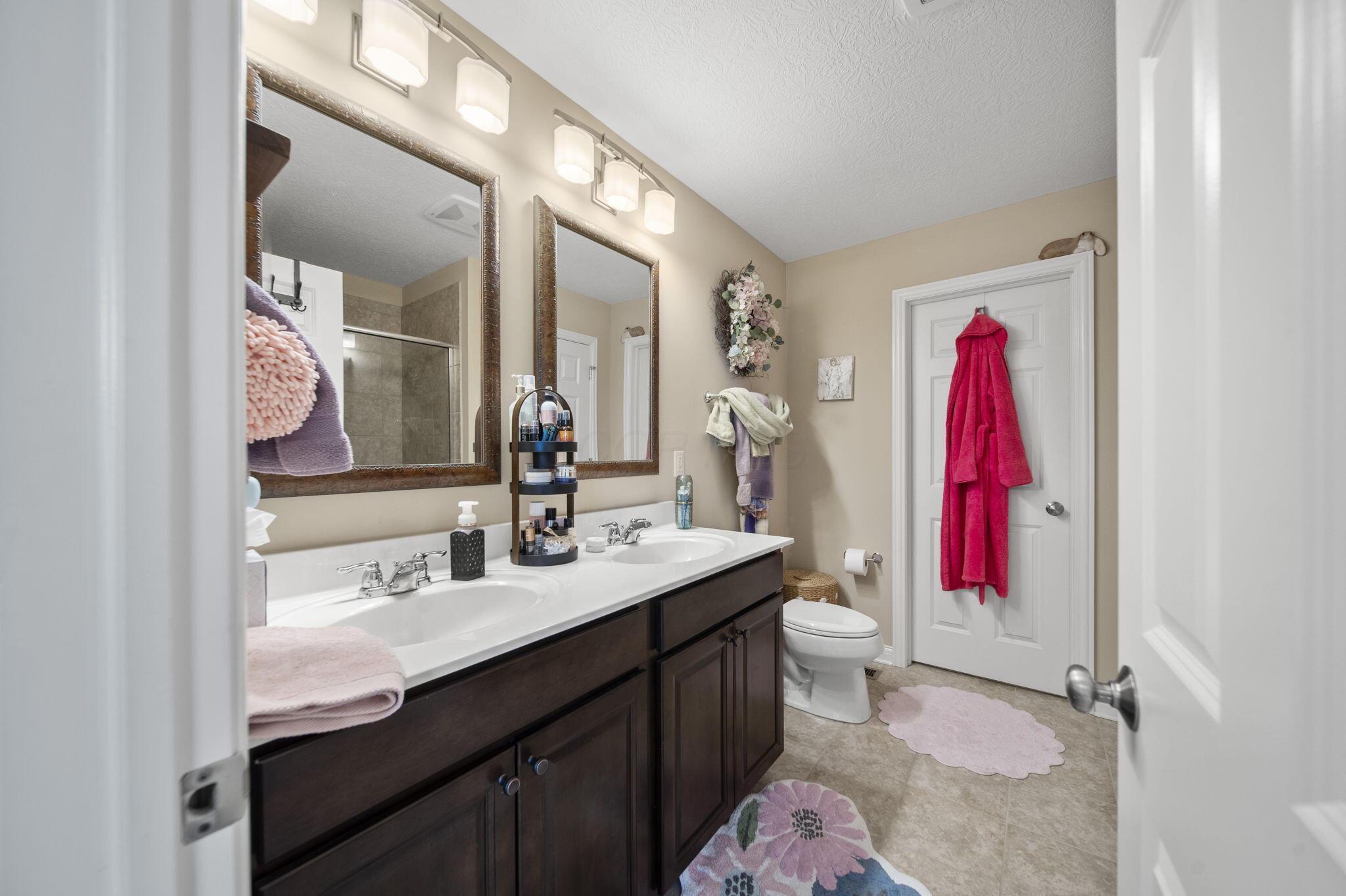 4998 Wadkins Drive, Grove City, Ohio image 40
