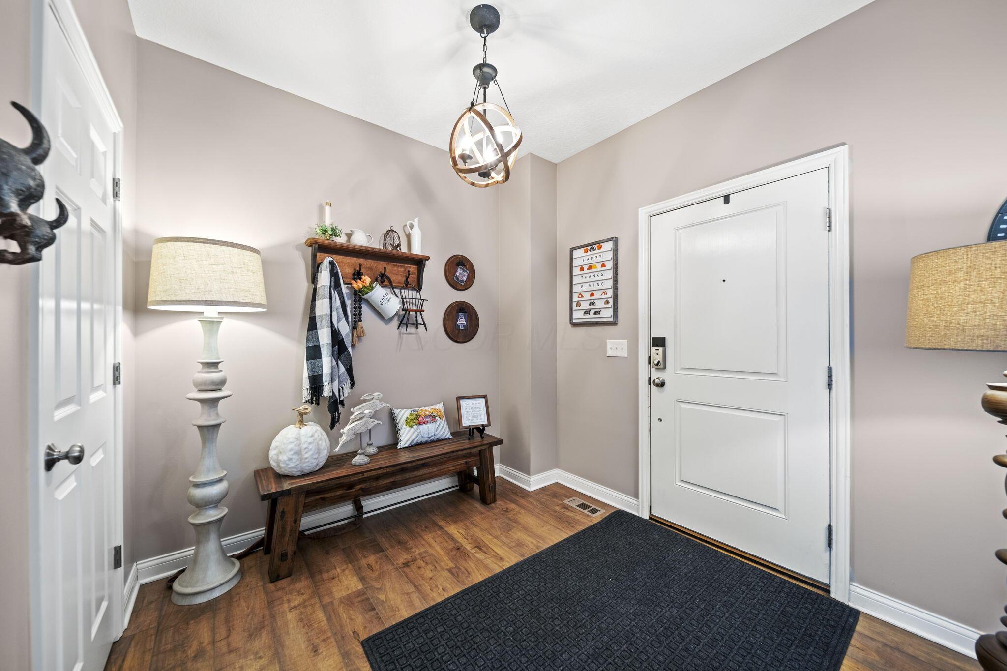 4998 Wadkins Drive, Grove City, Ohio image 13
