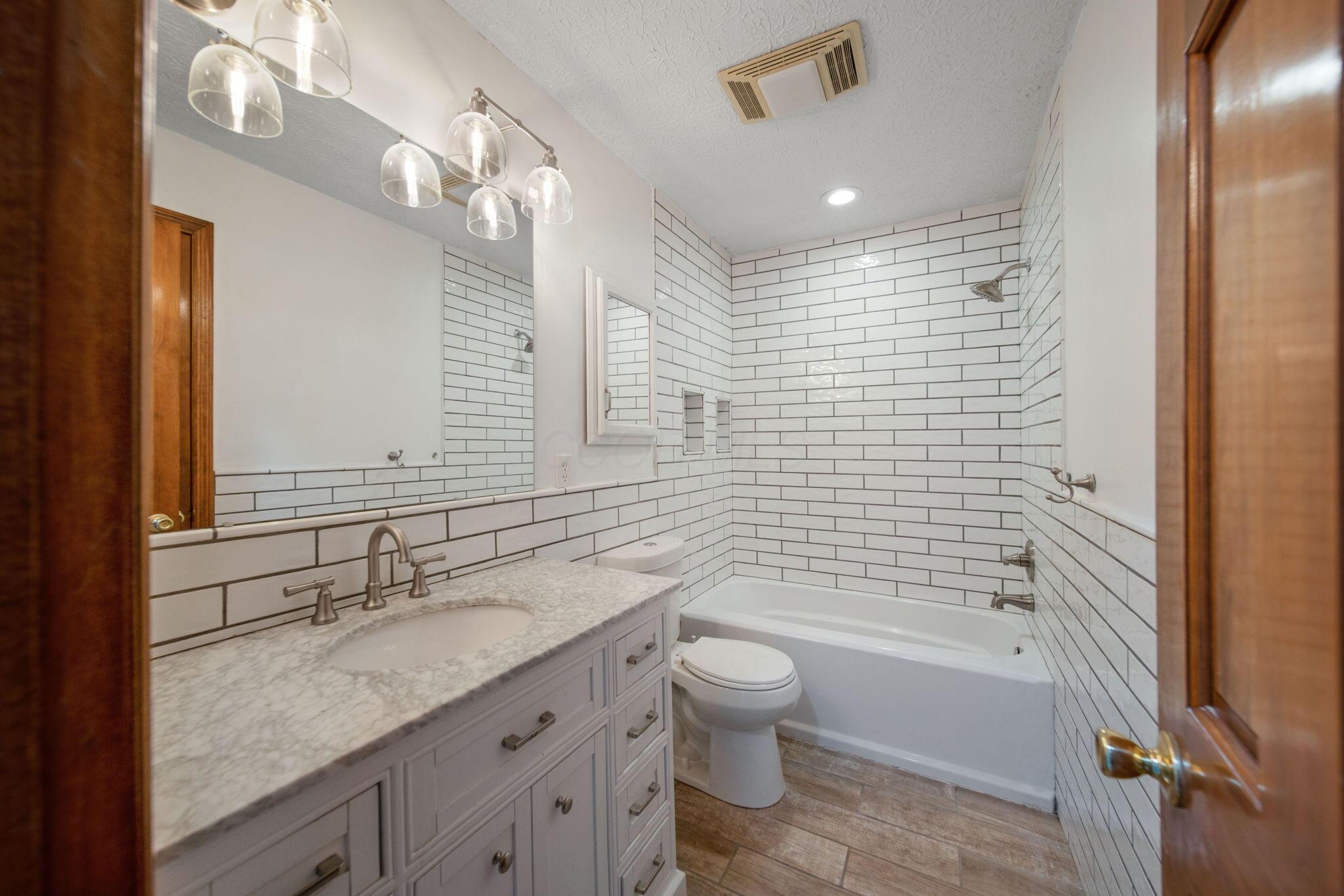 5583 Durrett Road, Orient, Ohio image 25