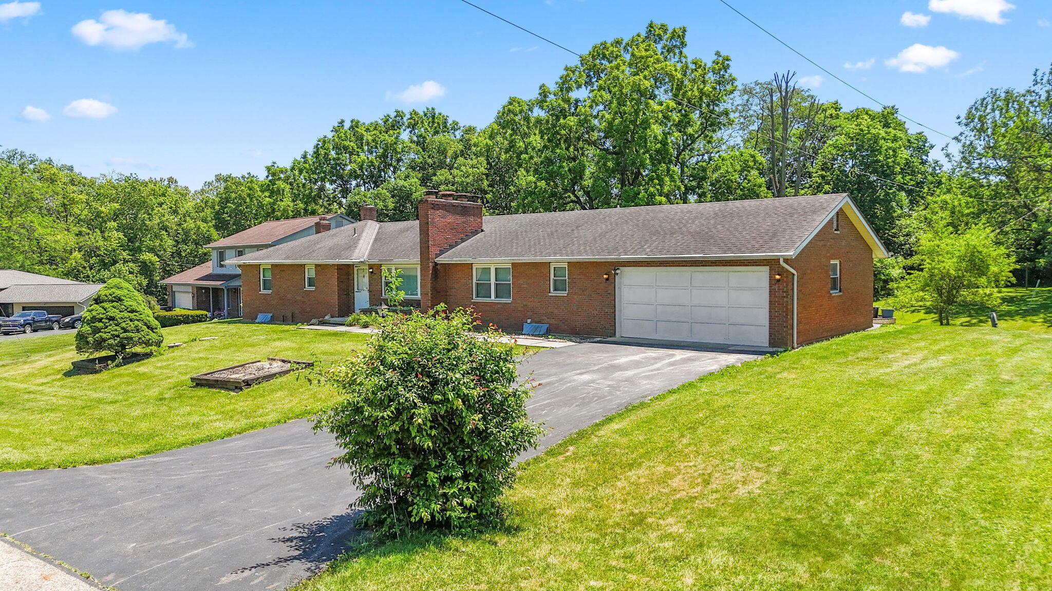 5875 Meadowridge Court