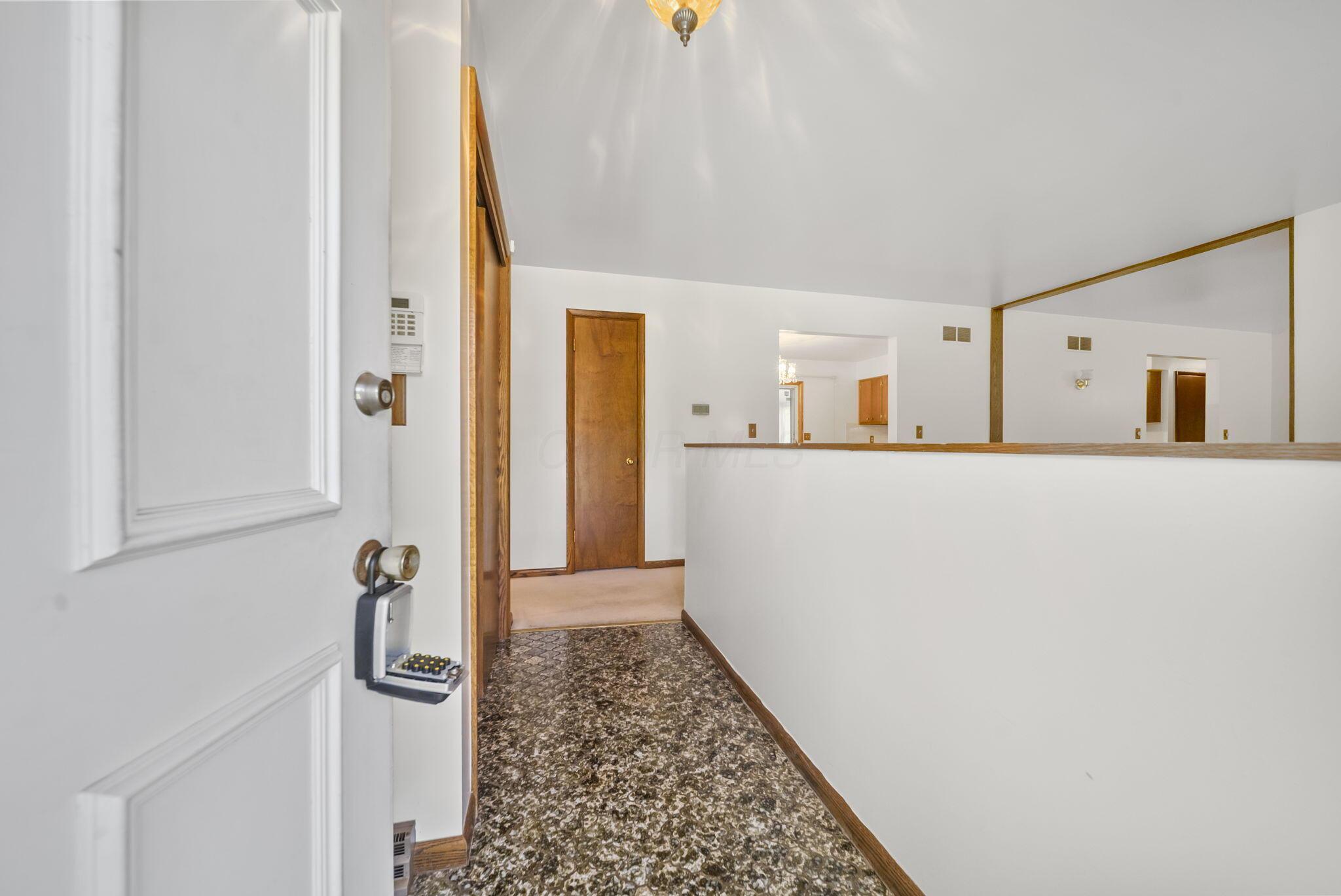 5875 Meadowridge Court