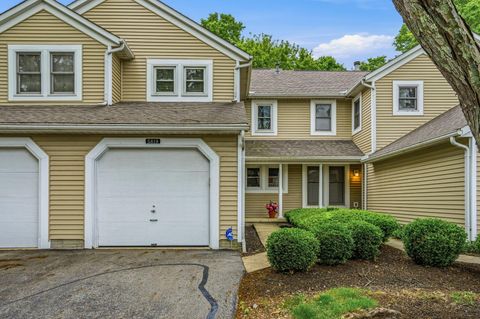 Photo of 5819 ELMBRIDGE Lane, Dublin, OH 43016 (MLS # 226018197)