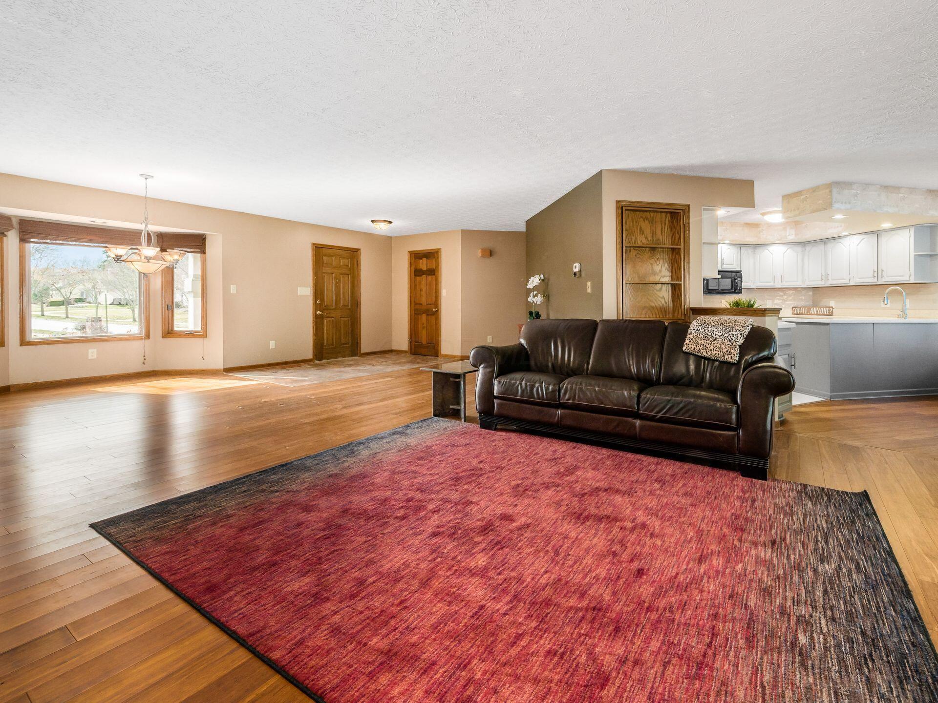 876 Chelsea Lane, Westerville, Ohio image 9