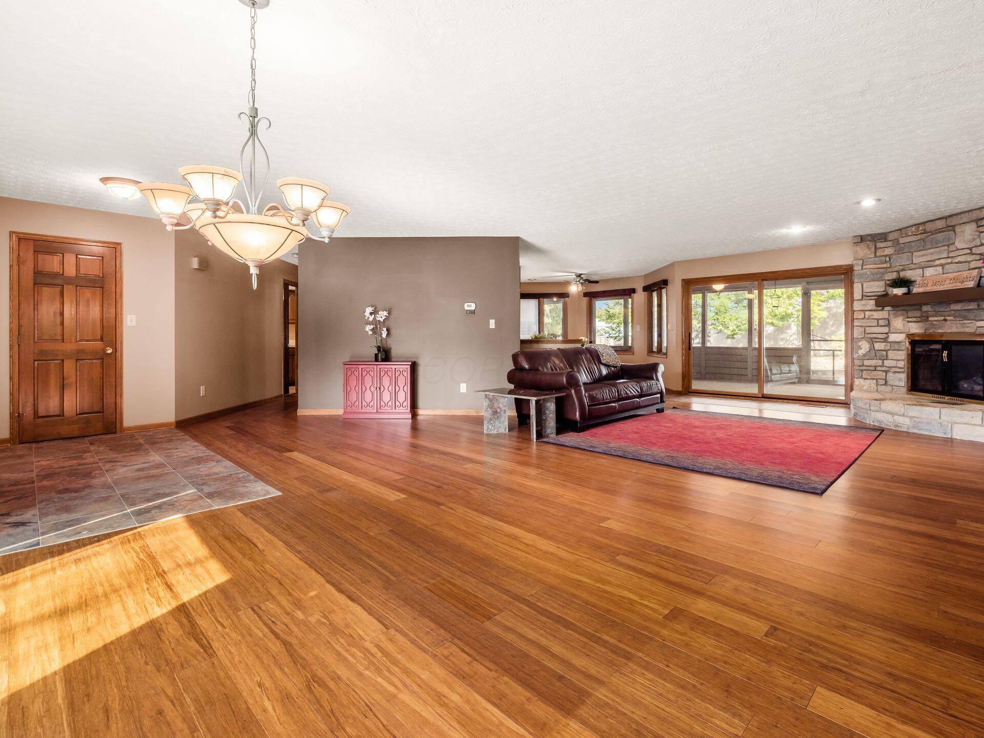 876 Chelsea Lane, Westerville, Ohio image 11