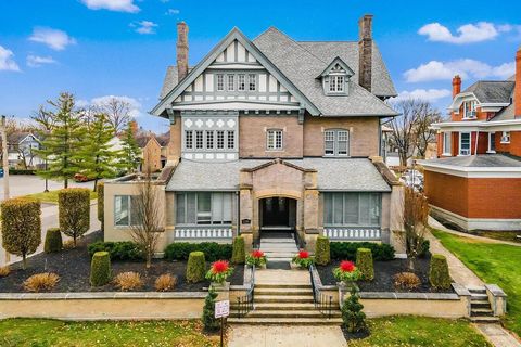 Photo of 1349 E Broad Street, Columbus, OH 43205 (MLS # 226025433)