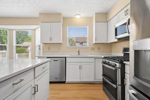 Tiny photo for 5638 Hatton Court, Hilliard, OH 43026 (MLS # 226030292)