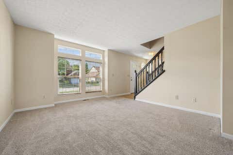 Tiny photo for 5638 Hatton Court, Hilliard, OH 43026 (MLS # 226030292)