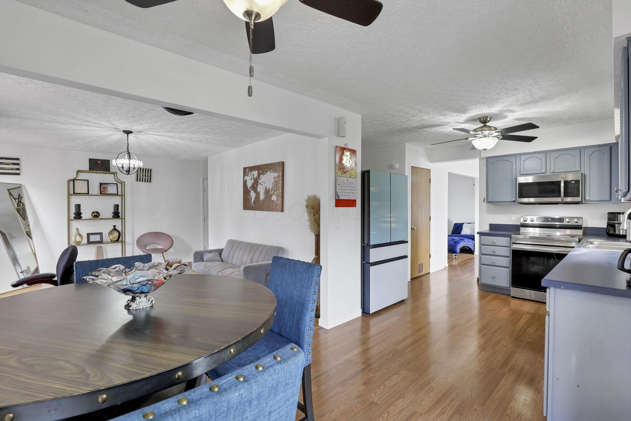 3728 Fountain Cove Lane, Grove City, Ohio image 8