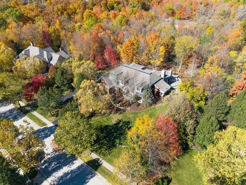 Photo of 7040 Bordeaux Court, Dublin, OH 43016 (MLS # 225041622)