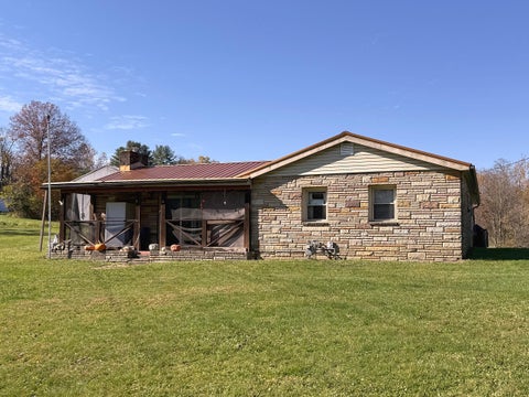Photo of 405 N State Street, New Lexington, OH 43764 (MLS # 226041424)