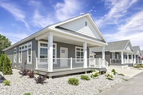 Homes For Sale - 10850 E Bayshore Road #CARDINAL BLVD 117<br/> Ottawa County, Marblehead, OH 43440