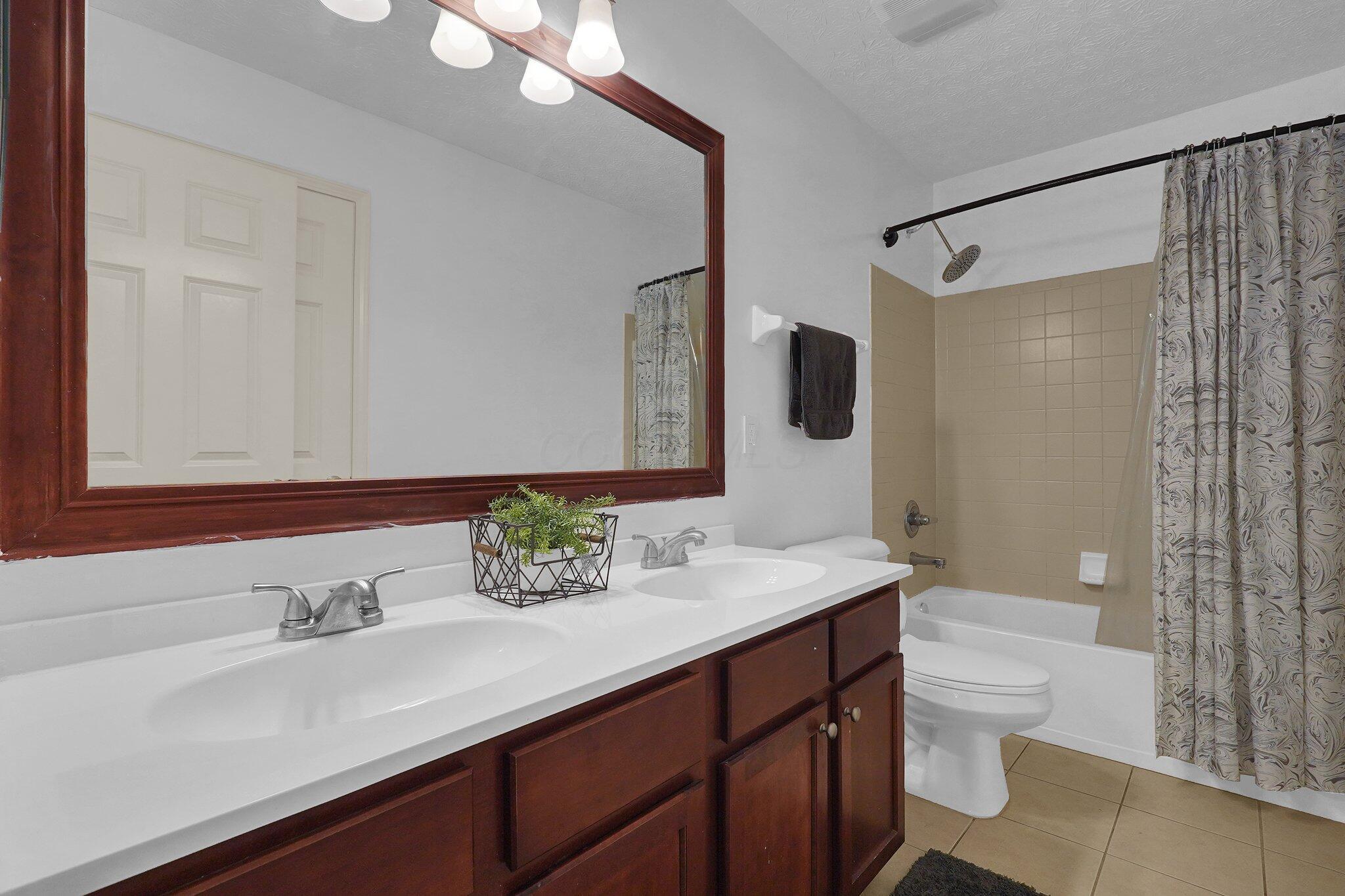 3453 Windy Forest Lane, Powell, Ohio image 39