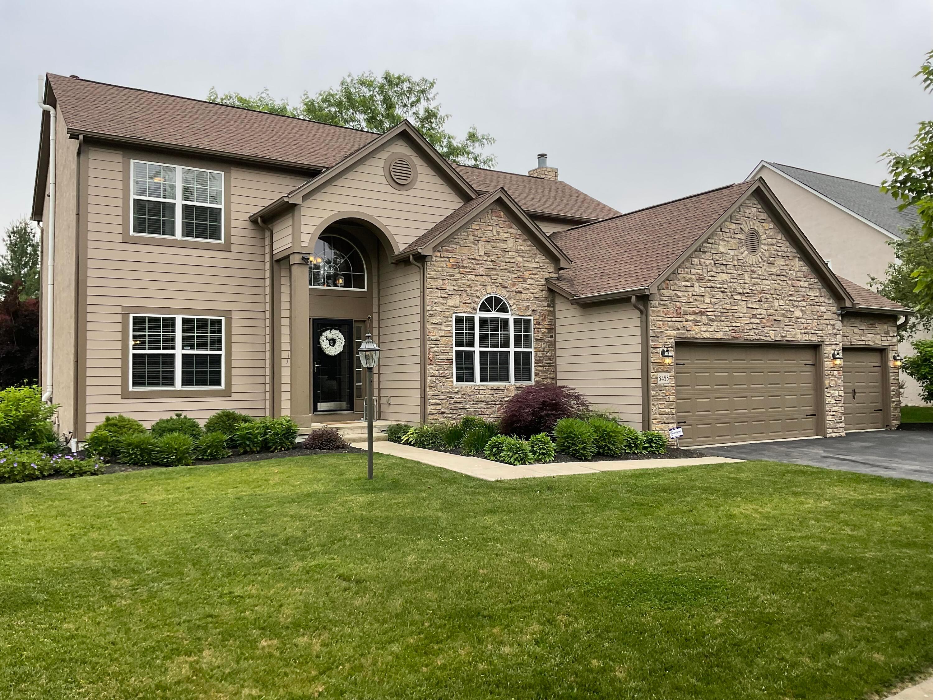 3453 Windy Forest Lane, Powell, Ohio image 2
