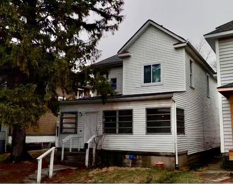Photo of 30 S Eureka Avenue, Columbus, OH 43204 (MLS # 225038515)