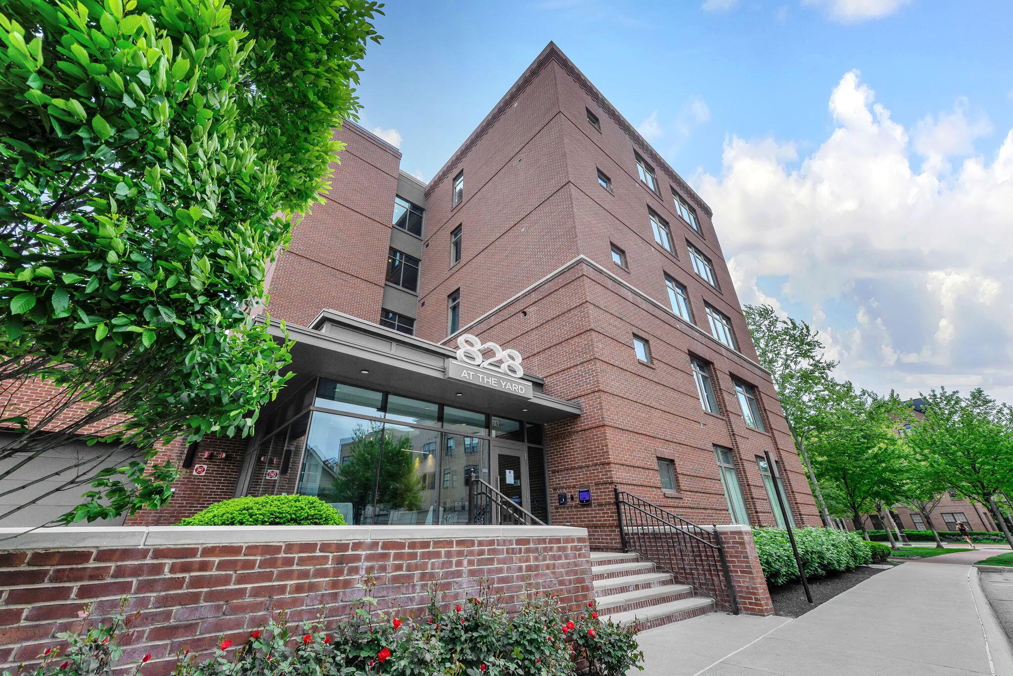 828 Bobcat Avenue 404