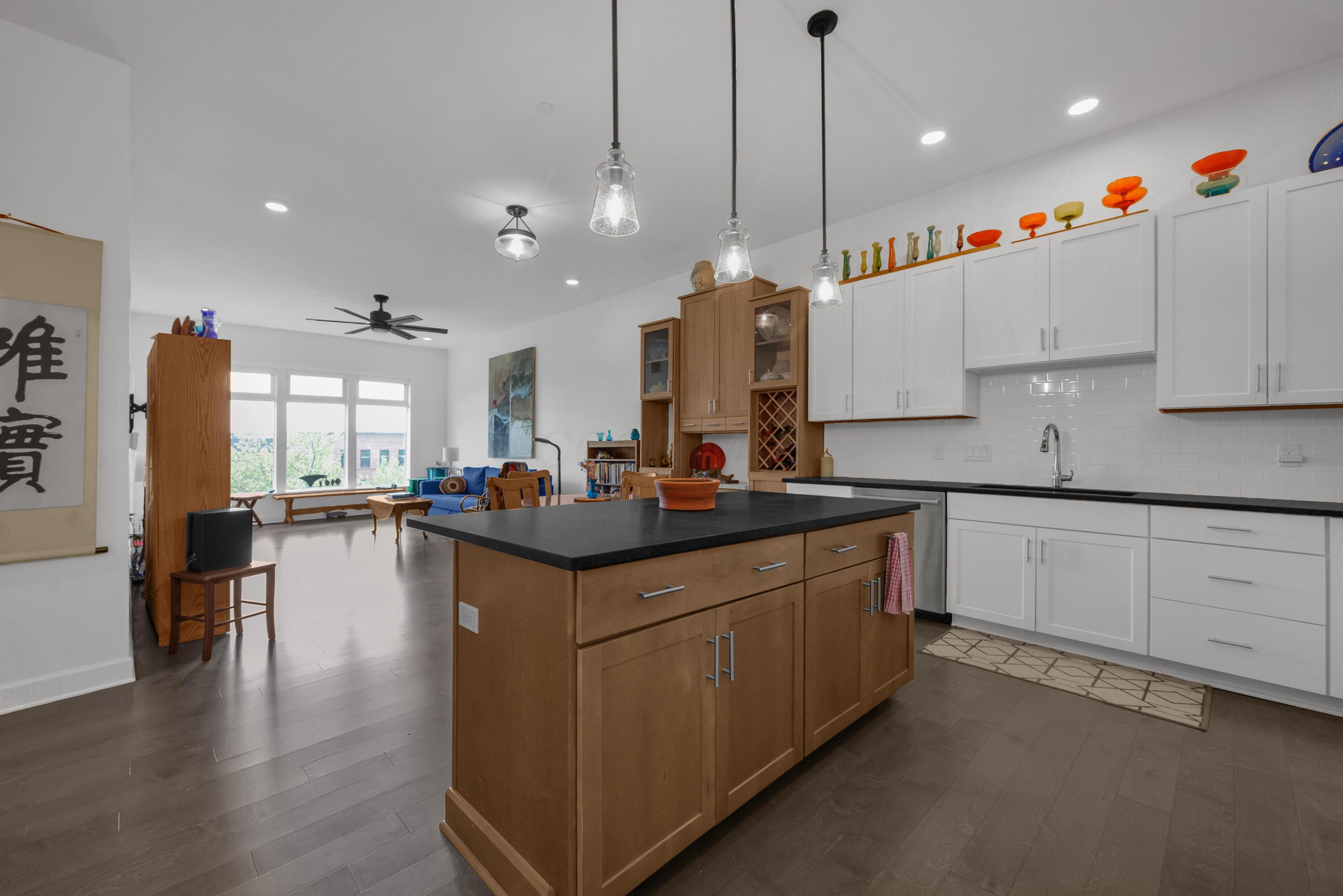 828 Bobcat Avenue 404