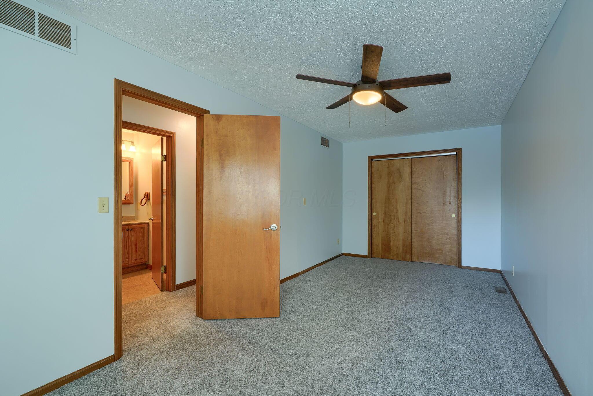 4344 Hazelton Etna Road, Johnstown, Ohio image 33