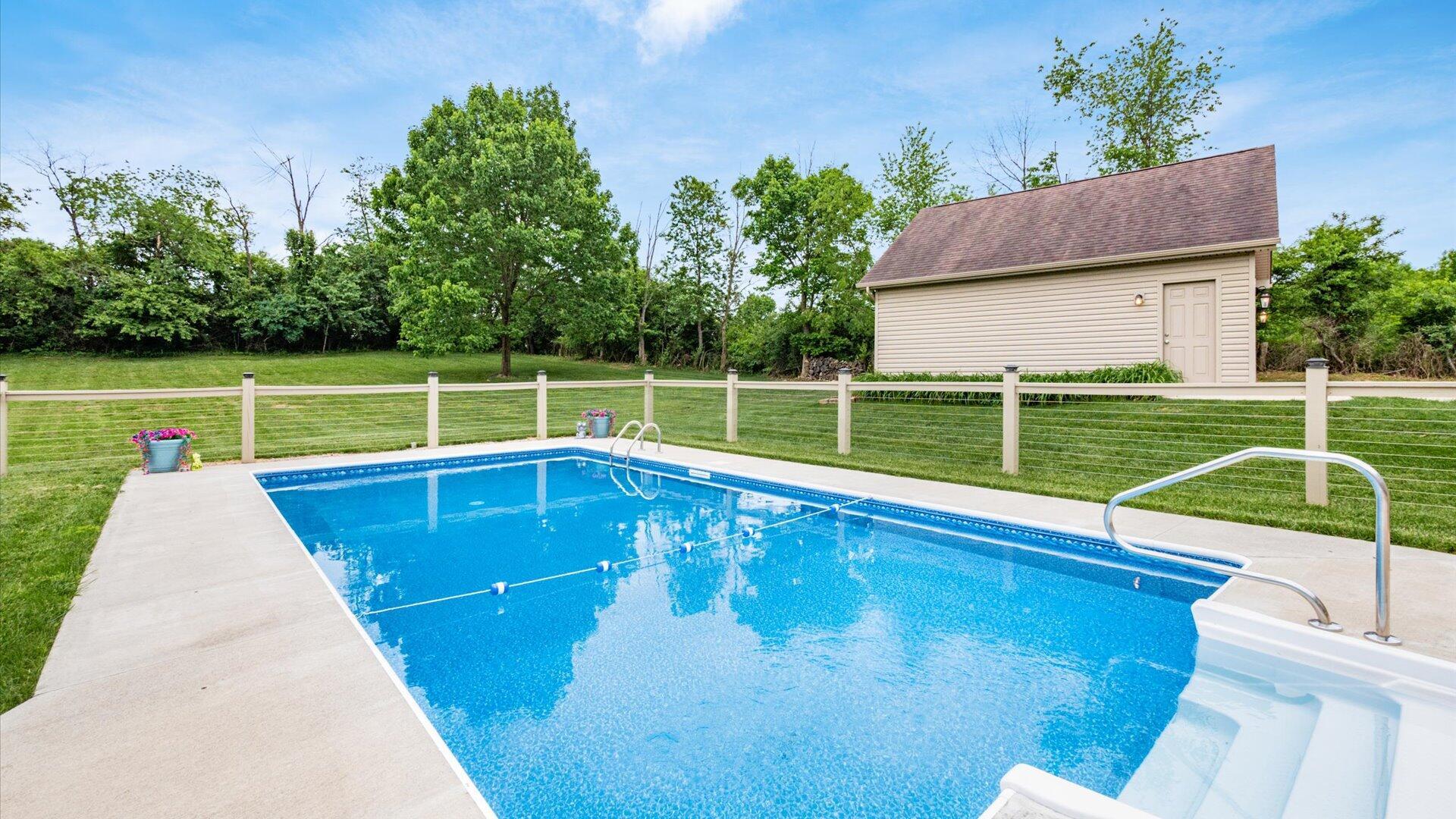 10 Thornberry Drive, Thornville, Ohio image 4