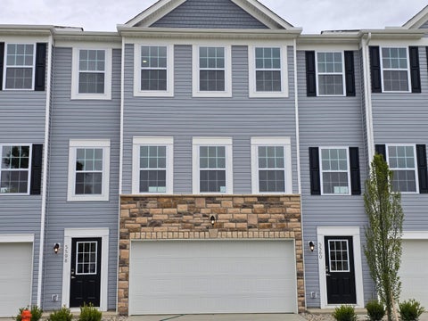 Homes For Sale - 5598 Village Channel Drive<br/> Franklin County, Canal Winchester, OH 43110