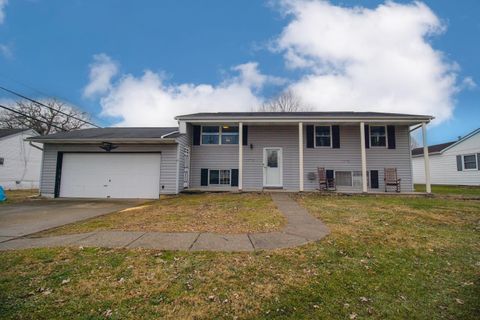 Photo of 3034 Cypress Drive, Newark, OH 43055 (MLS # 225046249)