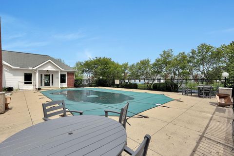 Tiny photo for 8396 Greyhawk Circle, Columbus, OH 43240 (MLS # 226014251)
