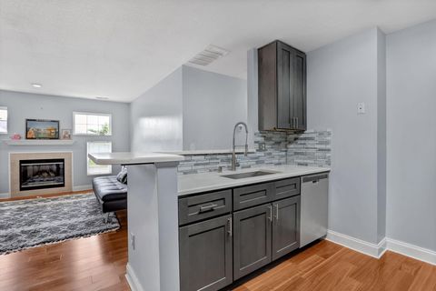 Tiny photo for 8396 Greyhawk Circle, Columbus, OH 43240 (MLS # 226014251)