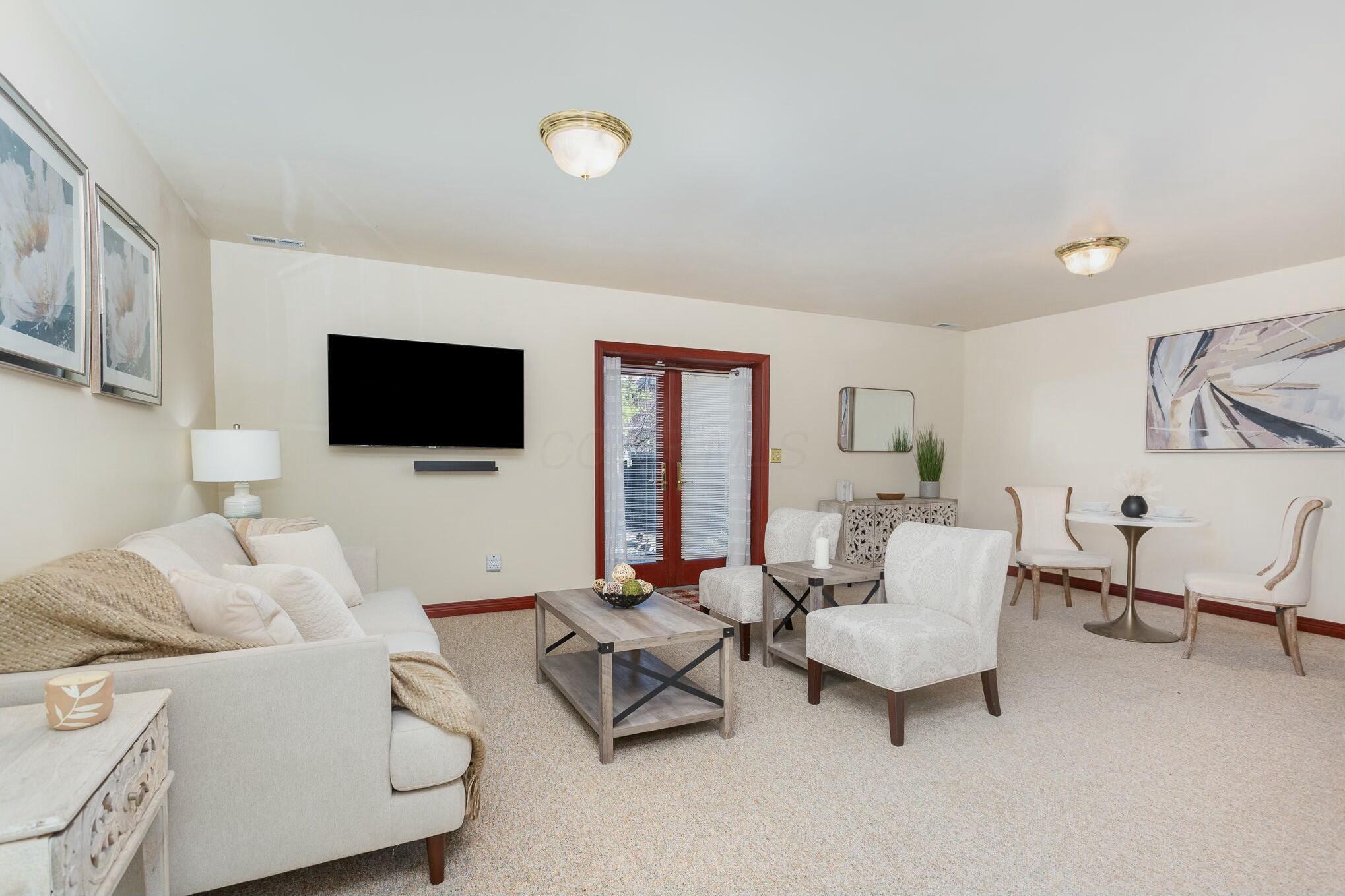 136 S Garfield Avenue, Columbus, Ohio image 5
