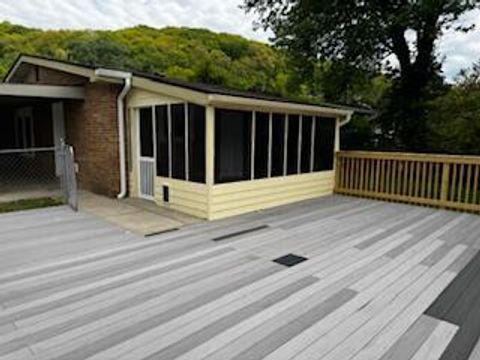 Tiny photo for 1621 Lookout Street, Lancaster, OH 43130 (MLS # 226019068)