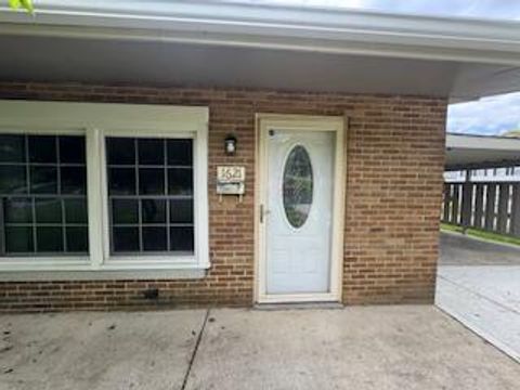 Tiny photo for 1621 Lookout Street, Lancaster, OH 43130 (MLS # 226019068)