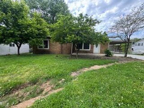 Tiny photo for 1621 Lookout Street, Lancaster, OH 43130 (MLS # 226019068)