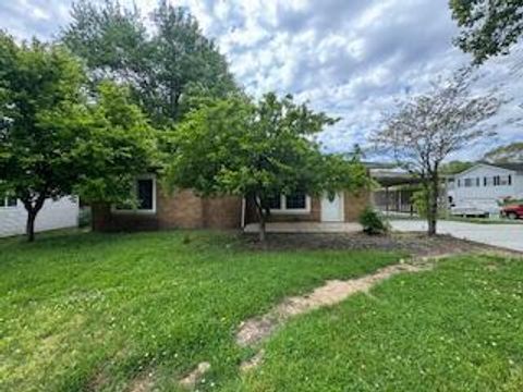 Tiny photo for 1621 Lookout Street, Lancaster, OH 43130 (MLS # 226019068)