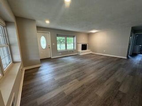 Tiny photo for 1621 Lookout Street, Lancaster, OH 43130 (MLS # 226019068)
