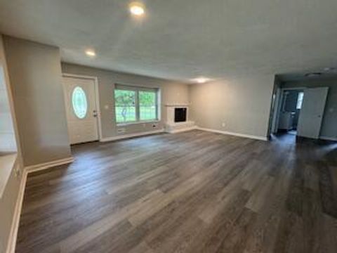 Tiny photo for 1621 Lookout Street, Lancaster, OH 43130 (MLS # 226019068)