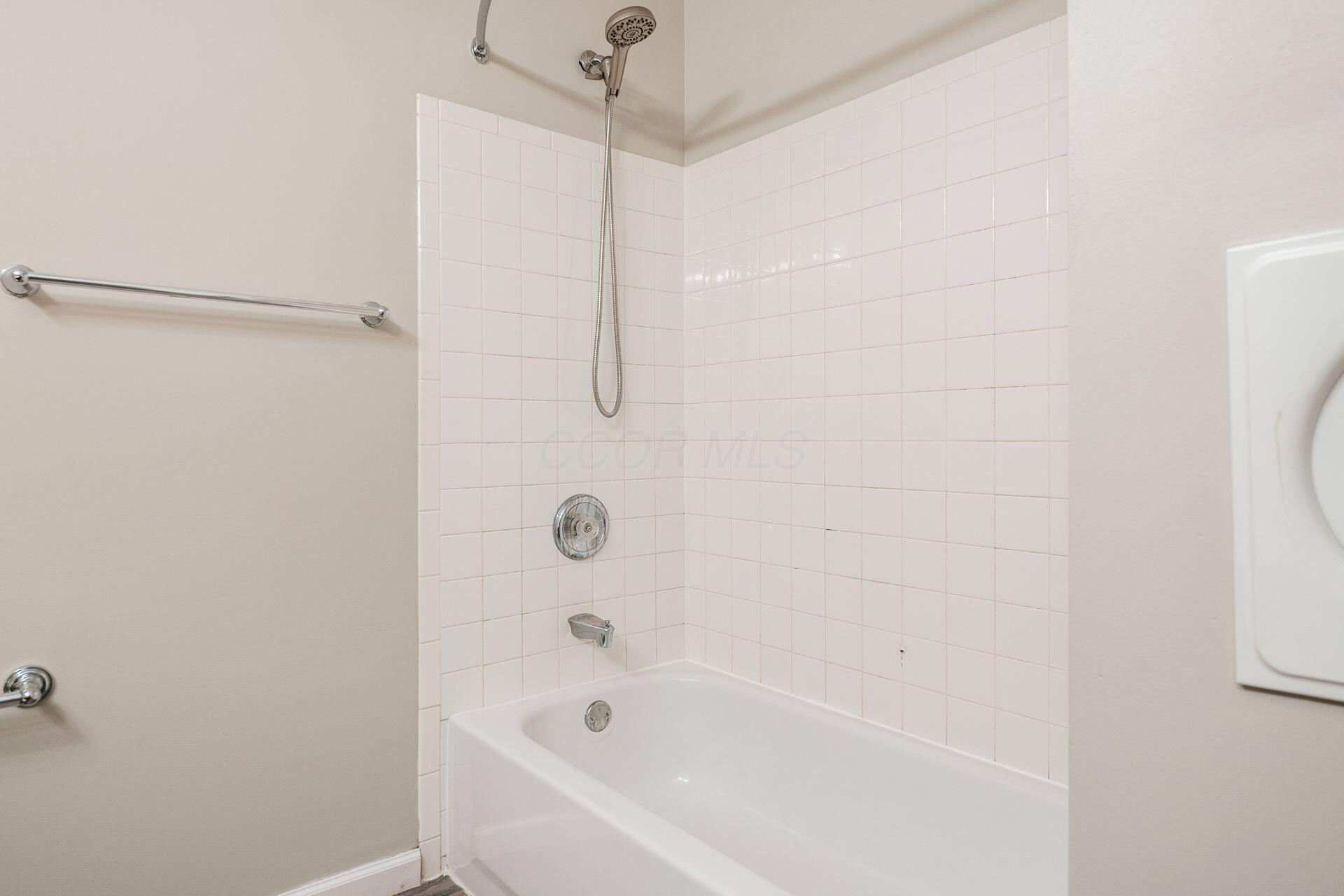 5547 Oldwynne Road, Hilliard, Ohio image 35