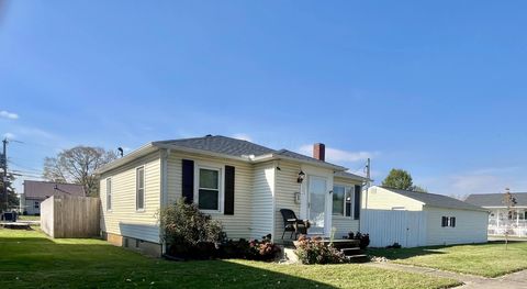 Photo of 953 Garfield Avenue, Lancaster, OH 43130 (MLS # 225039676)
